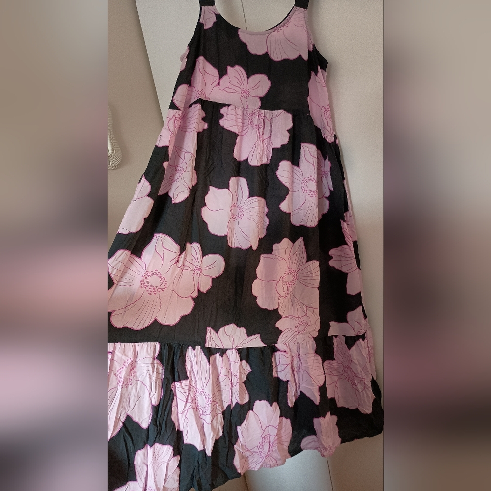 Simply Vera Flowy Floral Sun Dress 👗 🌸 NWT